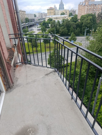 Перила балконные уличные - металлические ограждения Перила