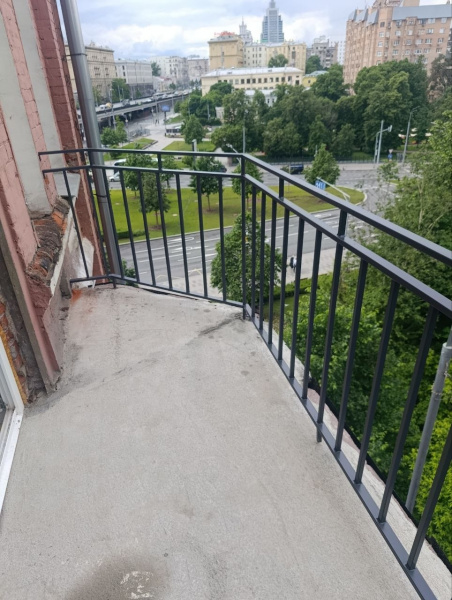 Перила балконные уличные - металлические ограждения в Московской области от mastersmetall